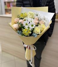 Букет цветов из:  Альстромерии, Розы и Хризантемы в Пшада