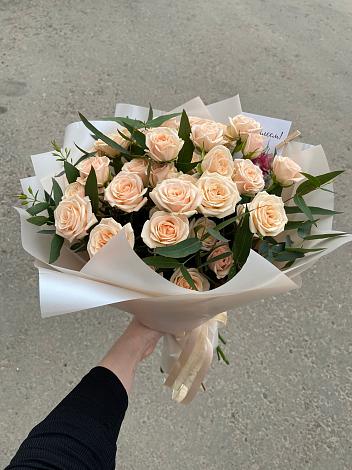 Букет Кремовые розы Латте в Пшада
